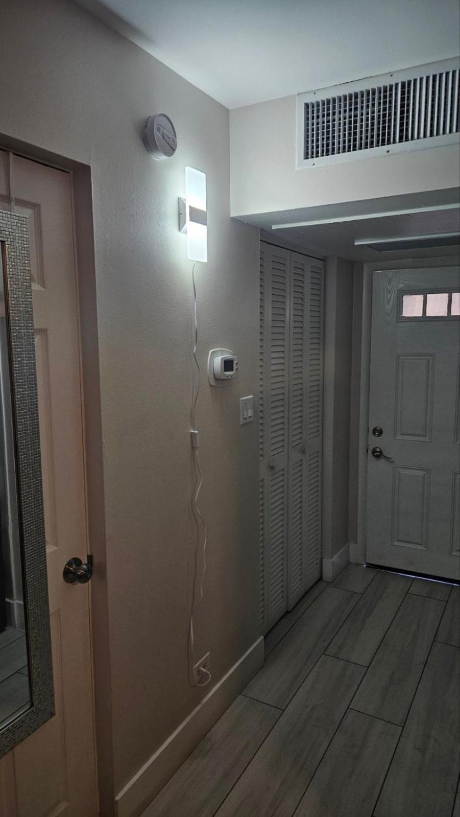 Beach Front Condo Paradise. Ground Floor.Studio. 롱보트키 외부 사진